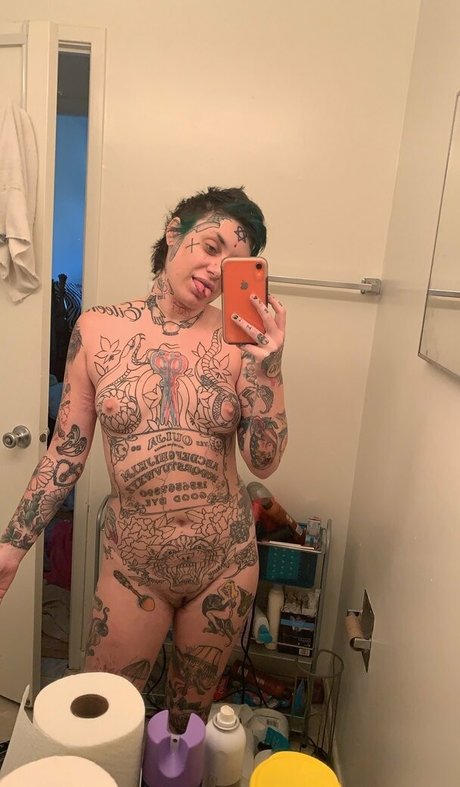 quad awful Oben ohne OnlyFans