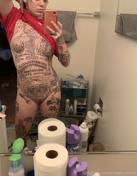 quad awful Nacktbilder von OnlyFans geleakt