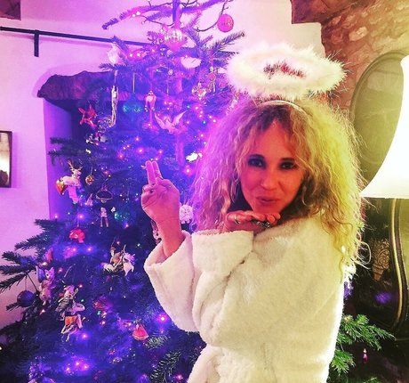 Juno Temple Nacktpornos auf OnlyFans