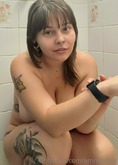 emmiefree OnlyFans-Leaks