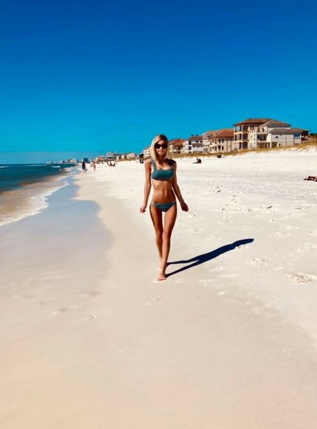 Bella Thore OnlyFans Gratis Porn