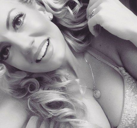 Isabel Madow OnlyFans geleakte Brüste