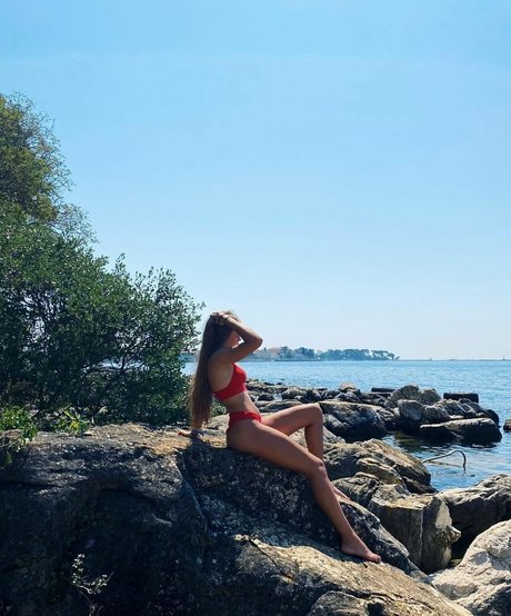 Jellefeline XXX OnlyFans