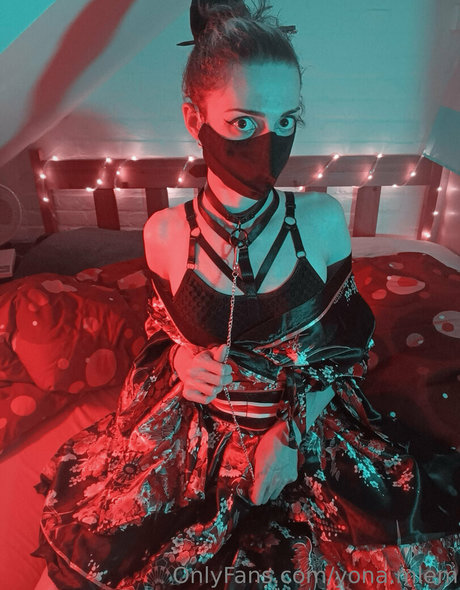 yona mlem Nacktbilder auf OnlyFans