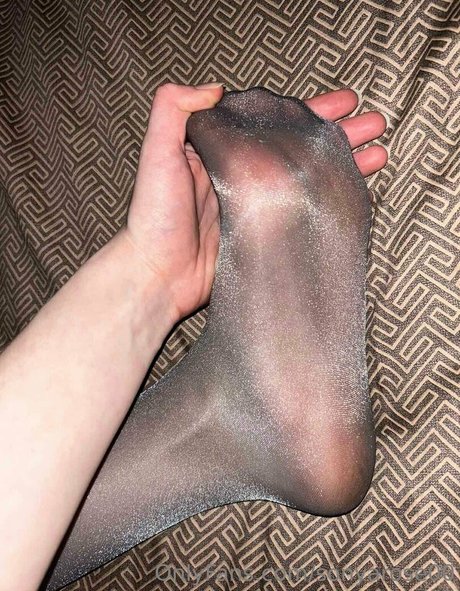 sonyarose00 OnlyFans nackte Brüste