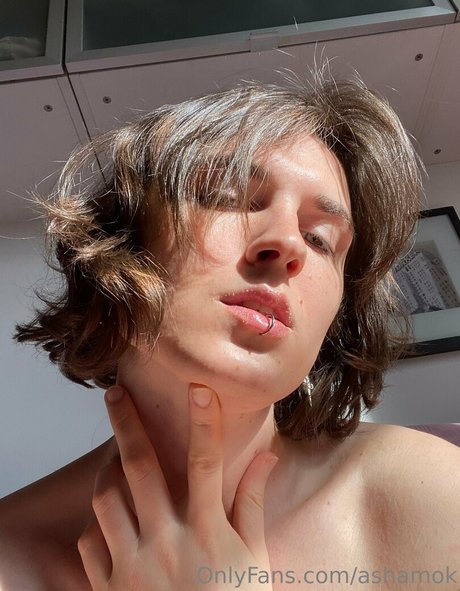 ashamok OnlyFans Model Bilder