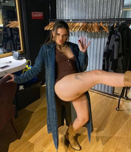 Mae Muller XXX Leak OnlyFans Leak