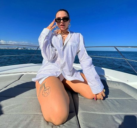 Mae Muller Nacktbilder OnlyFans