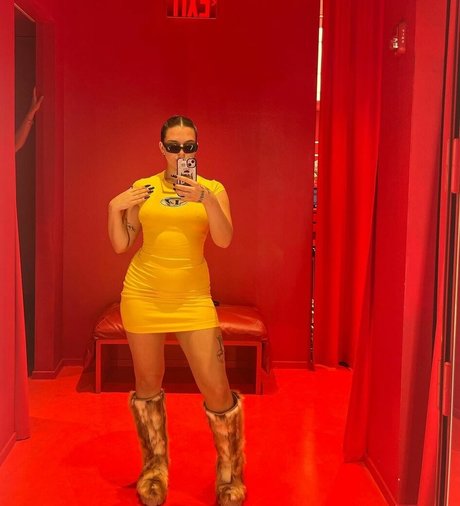 Mae Muller Sextape OnlyFans Nacktbilder