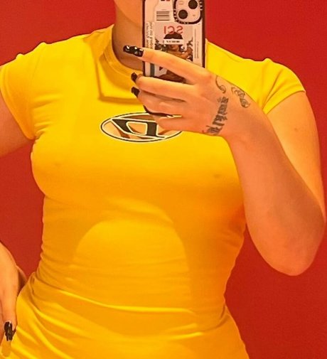 Mae Muller Bilder OnlyFans