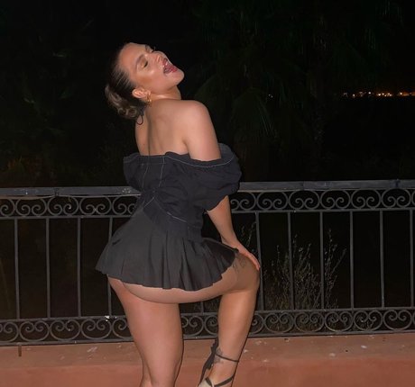 Mae Muller Neue OnlyFans Leaks