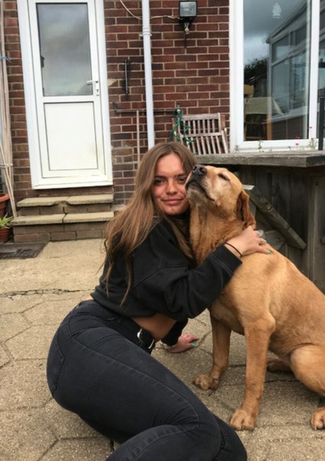 gothic milf onlyfans heiß nackt Foto