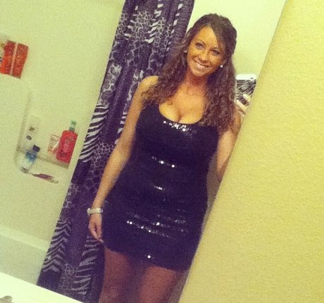 fetter arsch asiatische onlyfans Pornografie Ungesehen