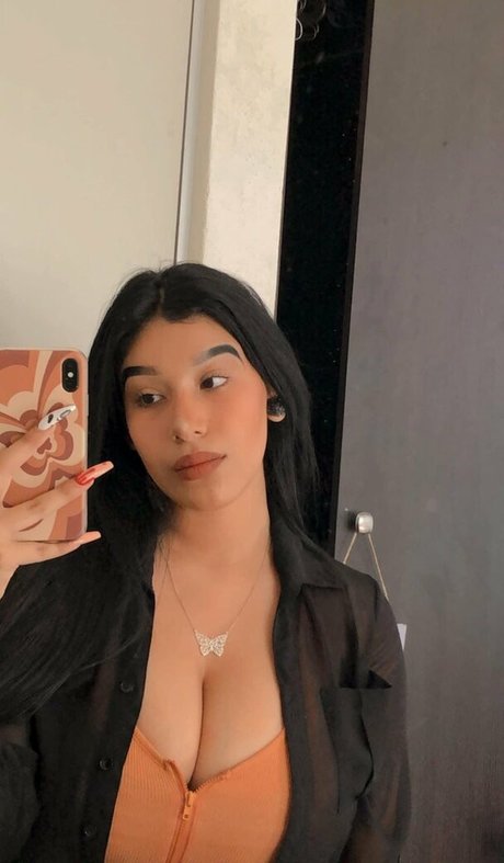 Fernanda V OnlyFans öffentliche Fotos OnlyFans