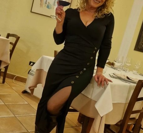 Sabina Di Iorio OnlyFans schlank