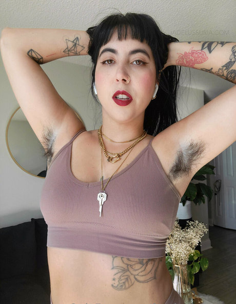 freehairypussy OnlyFans geleakte Bilder