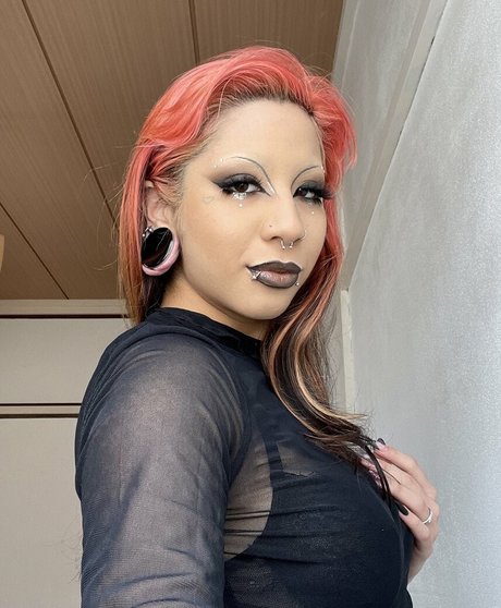 Death Heartt Nacktbilder von OnlyFans