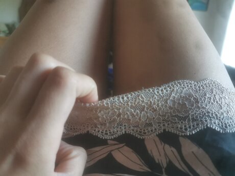 Look at me OnlyFans schlank