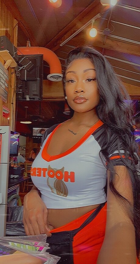 The1YouWant NurlyFans-Pornos