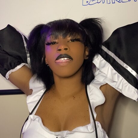 Trilly OnlyFans Brüste Bild