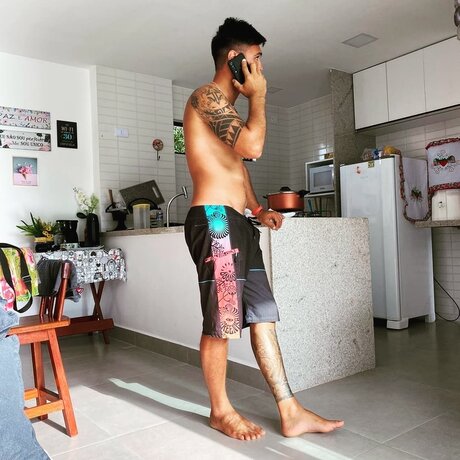 Viktor Namara Nackt auf OnlyFans Leaks