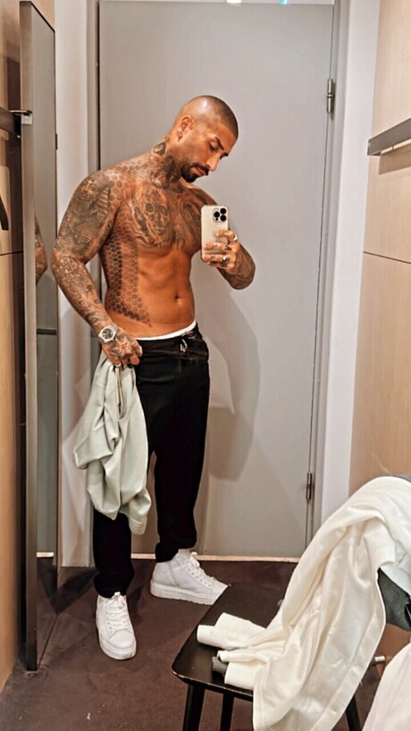 Bobby Chambers OnlyFans kostenlos