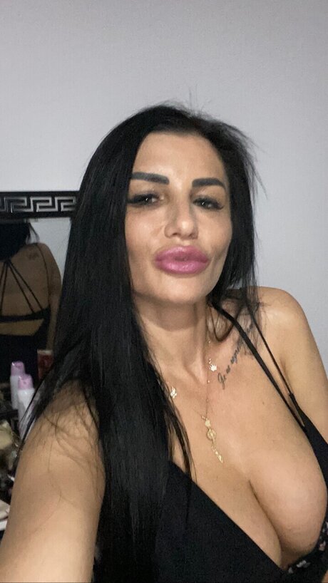 Your Desiree OnlyFans Dirtyship geleakt