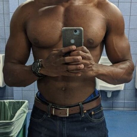 Rowland XXX OnlyFans