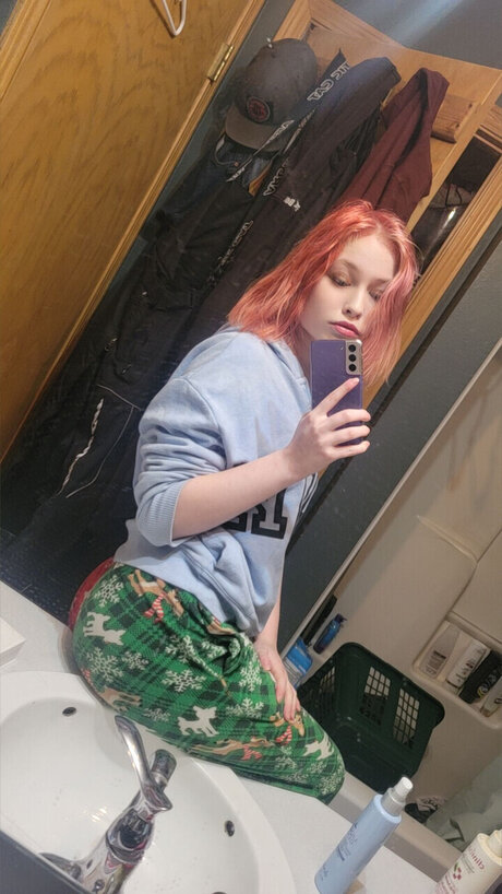 Nightmare Nacktbilder auf OnlyFans