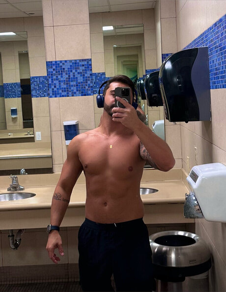 Almeidaedu Neuer OnlyFans Leak