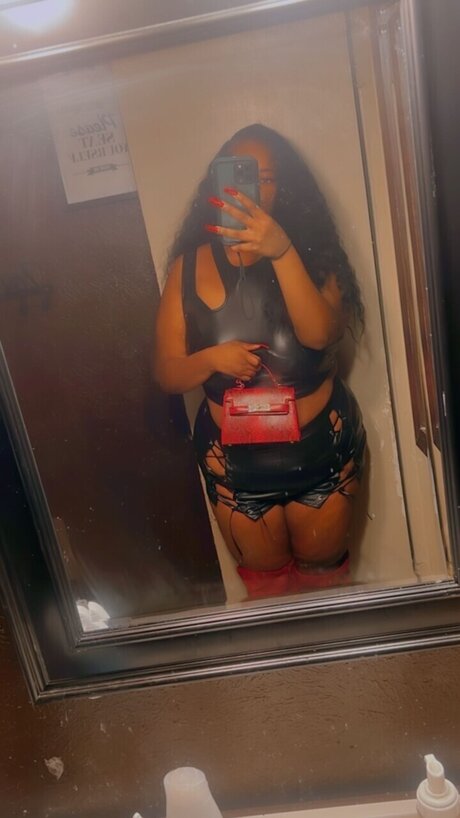 MzKittenBBW OnlyFans Lesbisch