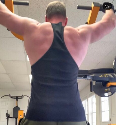 Dominate Daddy OnlyFans Archiv