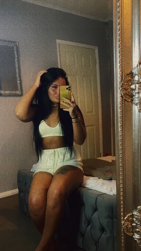 lucyanne Joi OnlyFans