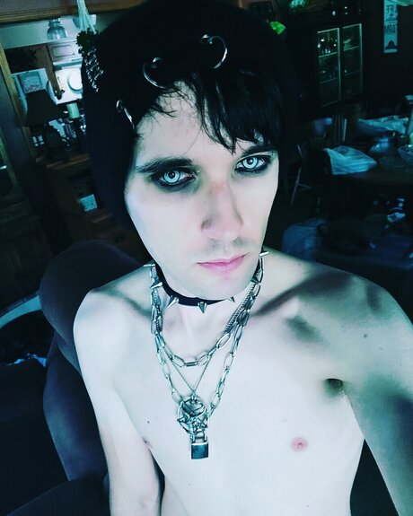 JamesSkellington Nacktpornos auf OnlyFans