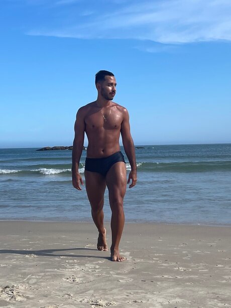 Bernie S Nacktbilder von OnlyFans geleakt