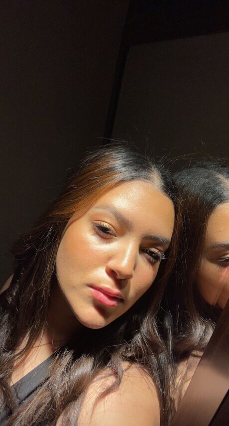 Sarah karimi OnlyFans Gratis Porn