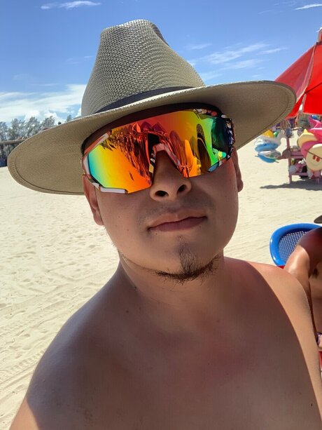 Daniel Bustos OnlyFans Bilder