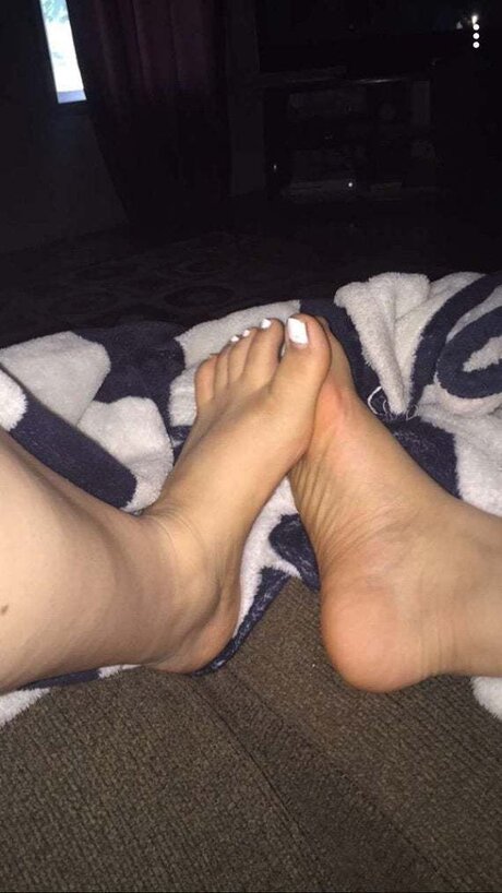 Imperfect Brat_ Nacktporno OnlyFans