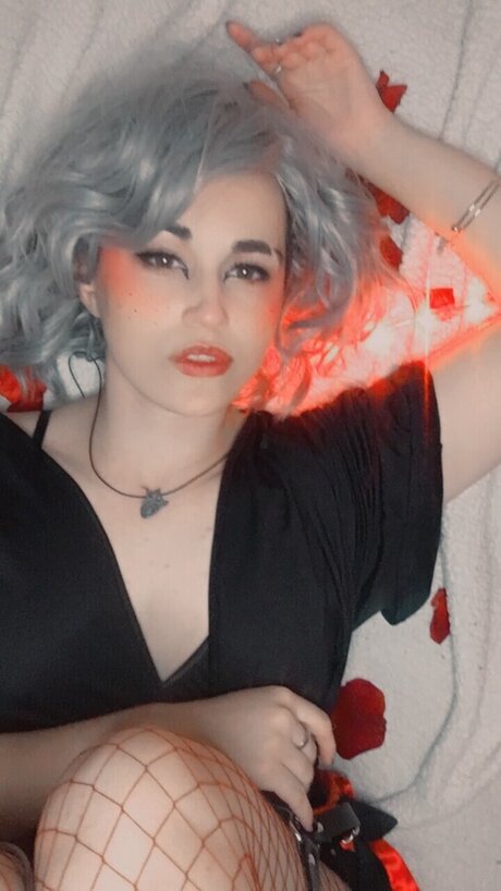 Kurababu OnlyFans Strip