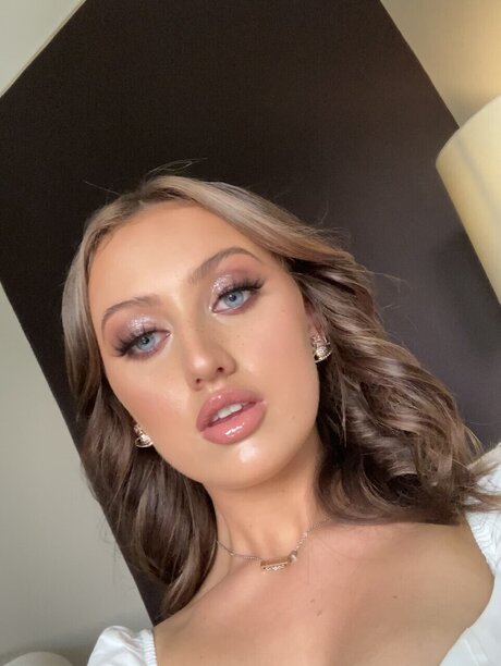 Nova Fran_ OnlyFans Nacktbilder