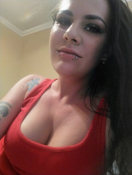 Alicia Lyne_ OnlyFans-Inhalte