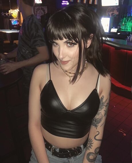 Hellish Nacktbilder OnlyFans