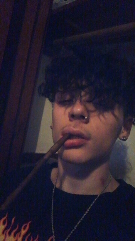 lil illuminati Bilder OnlyFans