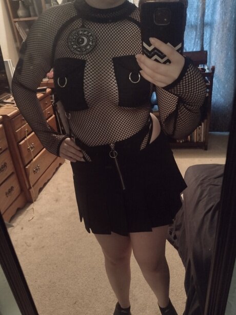 MommyDearest420 OnlyFans Archiv