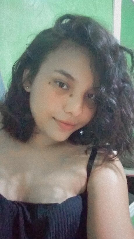 Mikaely santos de almeida Only ...