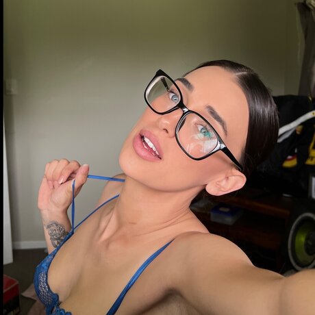 Tahls_ OnlyFans Model Bilder