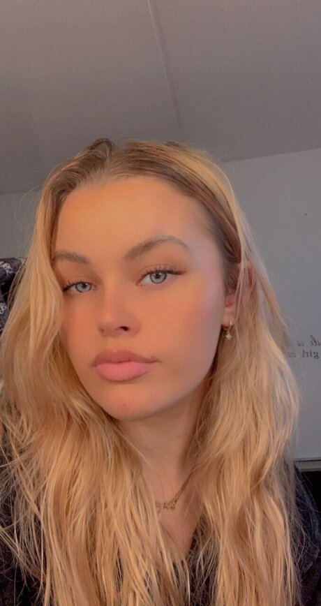 Minna OnlyFans Pornografie