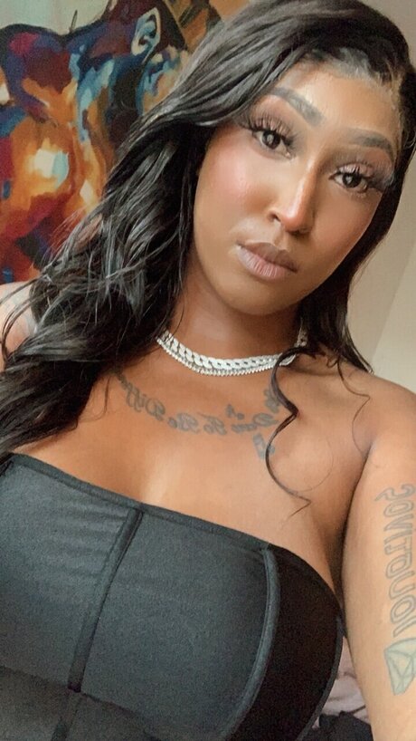 Alexandra Dickens Nacktbilder von OnlyFans geleakt