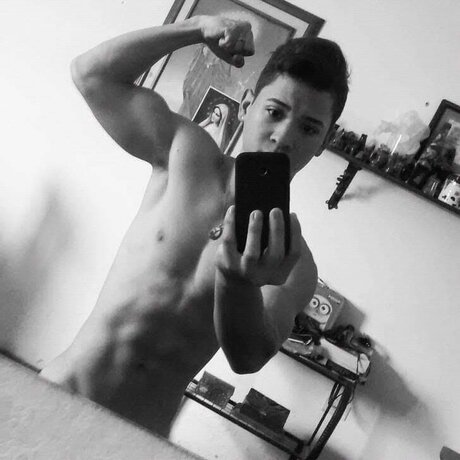 Estiven cantero Leaked OnlyFans Content