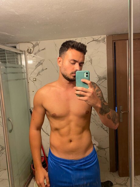 Enver etin OnlyFans-Post